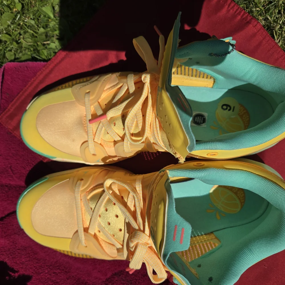 Nike Air Jordan 37 Low 'Freshly Squeezed' EYBL SZ 9 EUC           (BIN 006) - Picture 6 of 13